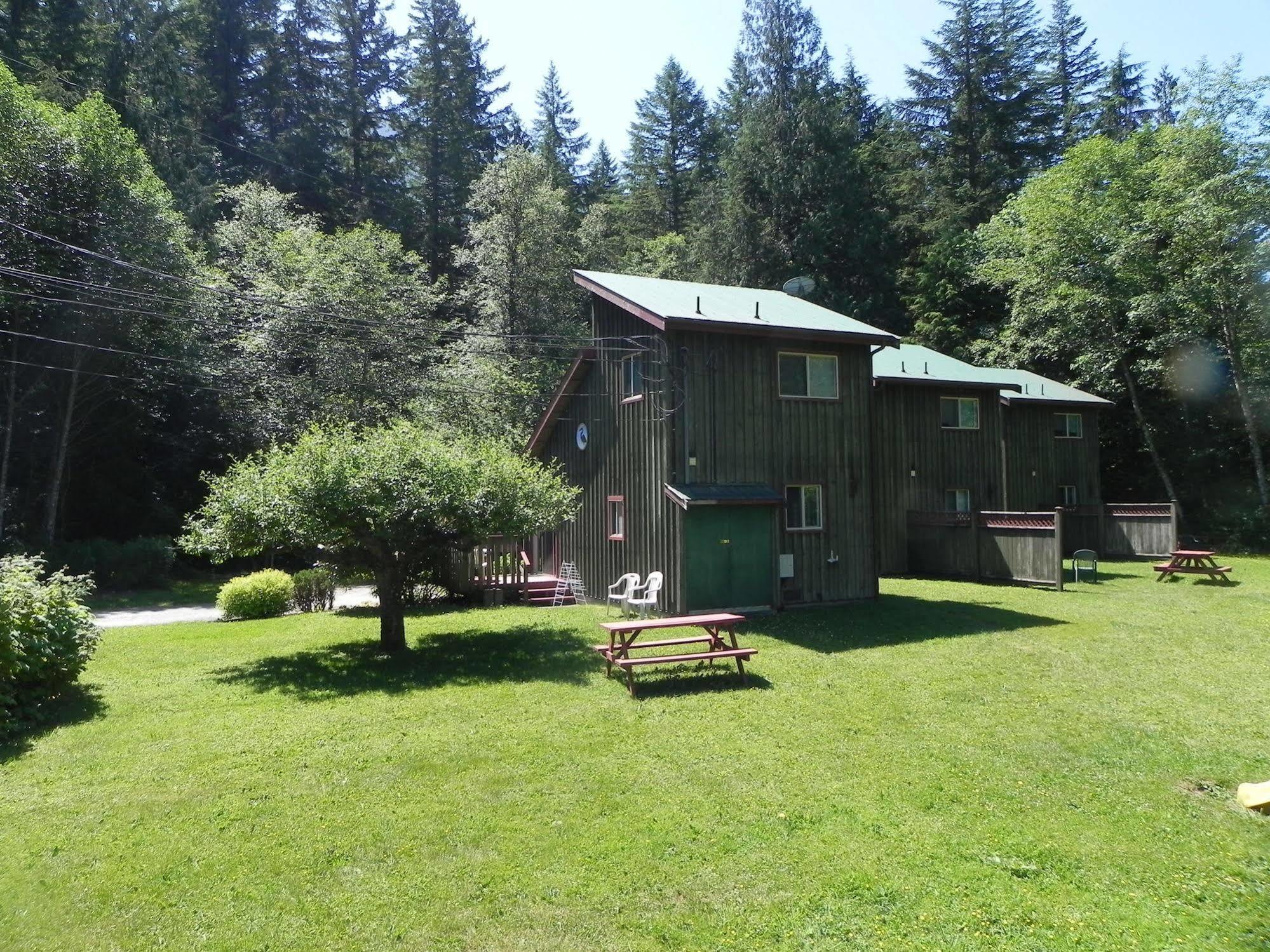 Forest Echoes Cabins Cultus Lake Exterior photo